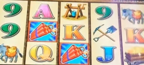 Screenshot of Dynamite Digger Online Slot Machine